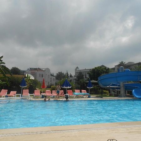 Linda Apart Hotel Сиде Екстериор снимка